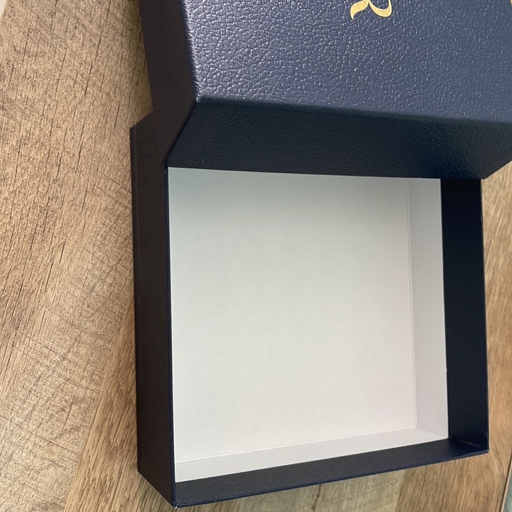 DIOR gift box - Picture 3 of 4